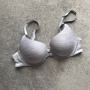 Victoria’s Secret T-Shirt Push Up